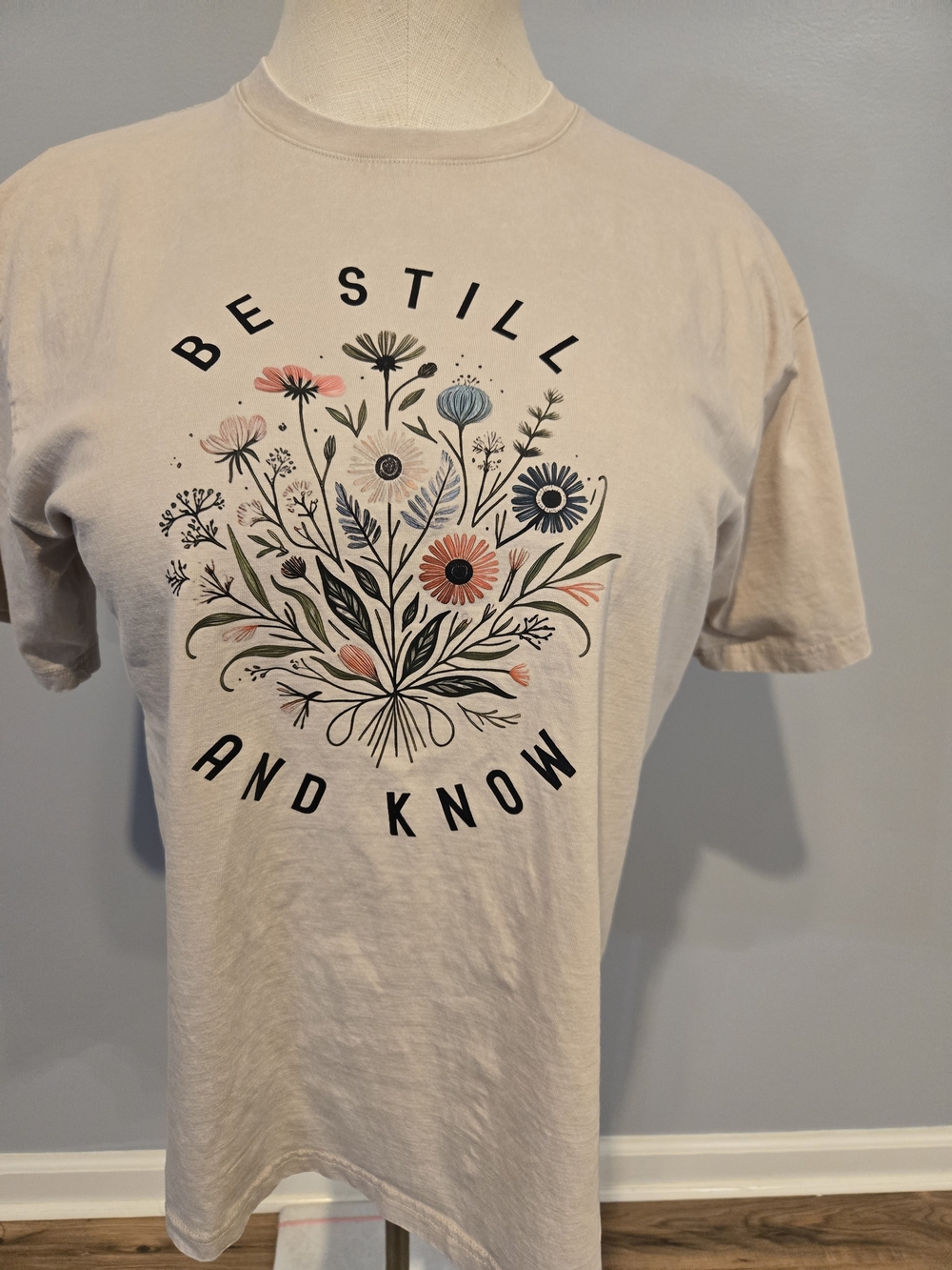 Be Still And Know Floral Graphic Tee - Neutral